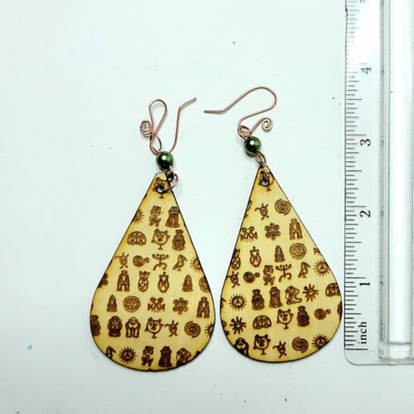 Custom Wood Taino Drawing Patterns Statement Trendy Earrings NWOT handmade - Picture 3 of 6